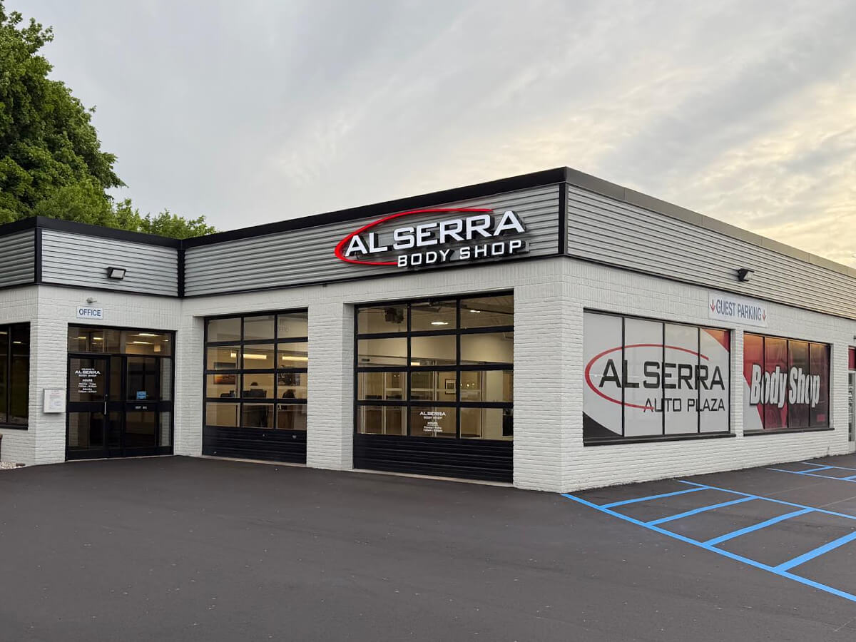 Al Serra Body Shop building exterior in Grand Blanc, MI